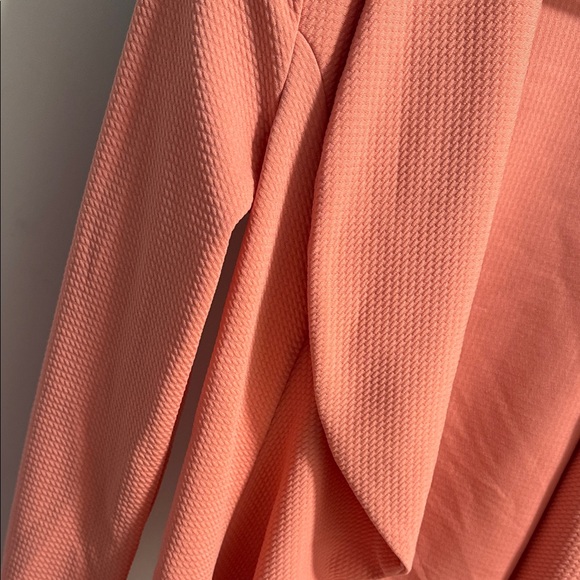 Oulm Women's Peach Open Front Blouse - Picture 3 of 5